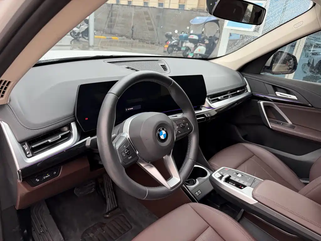 BMW X1 2023 sDrive20Li X Design Package купить на сайте DeffCars