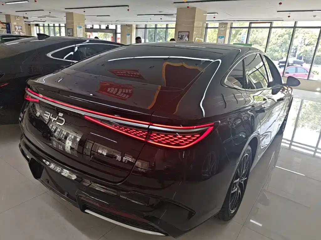 Seal 2023 DM-i 1.5T 121km Honor Type купить на сайте DeffCars