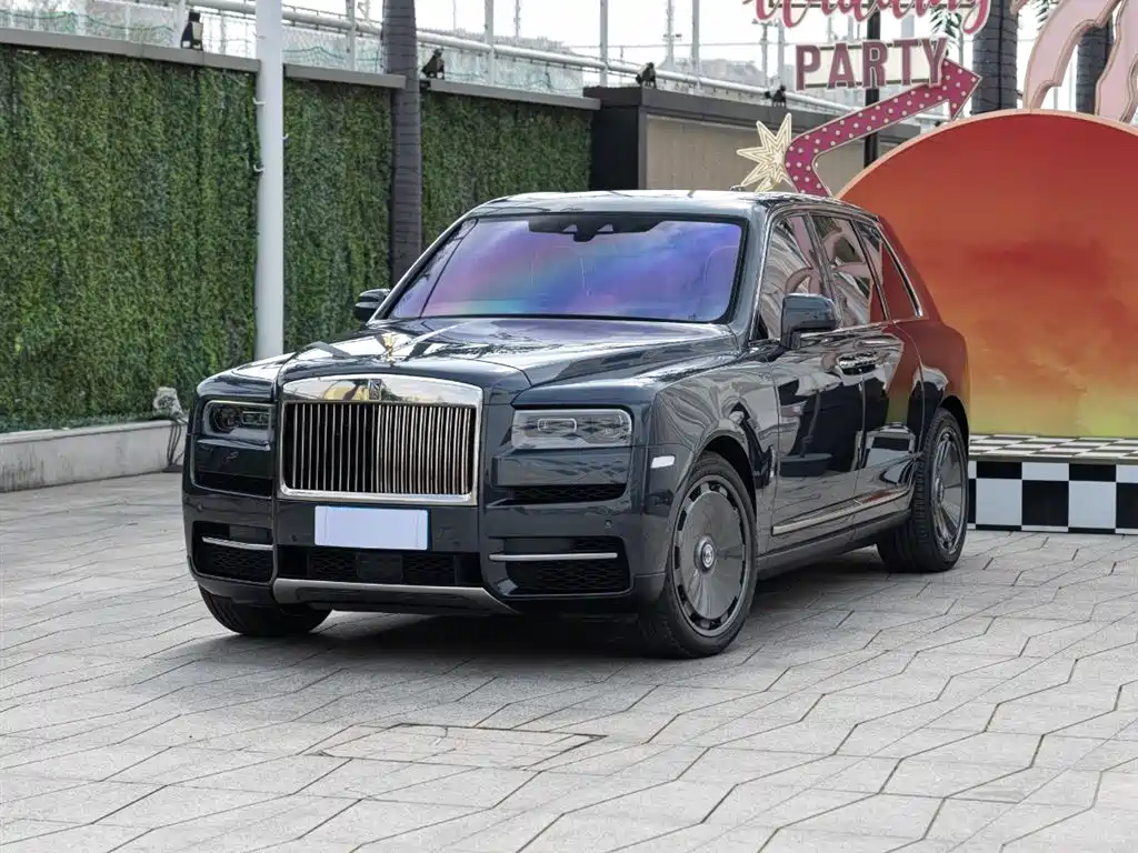 Cullinan 2018 four-seat version купить на сайте DeffCars