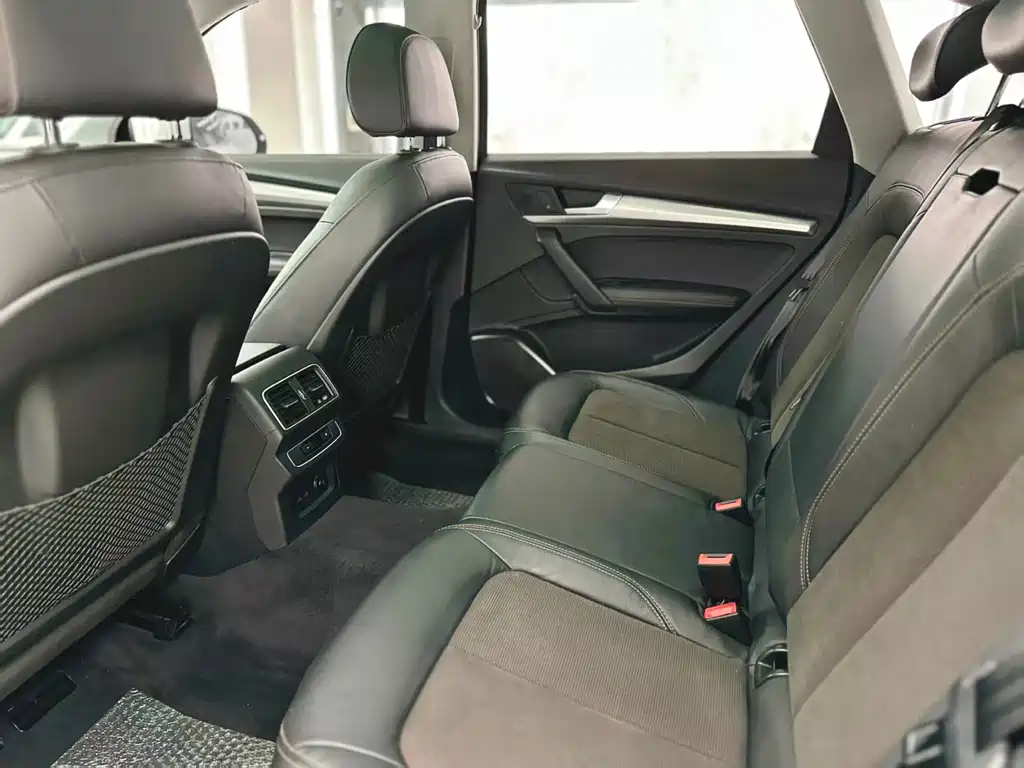Audi Q5L 2018 45 TFSI Exclusive Fashion Type National V купить на сайте DeffCars
