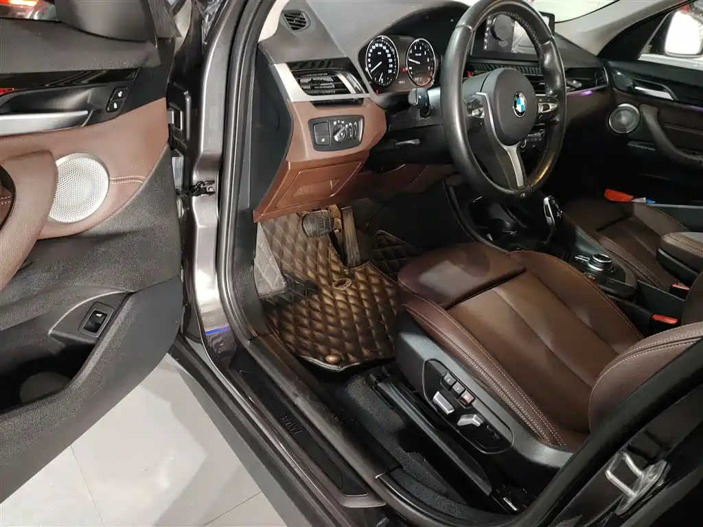 BMW X1 2021 sDrive25Li Leading Model купить на сайте DeffCars