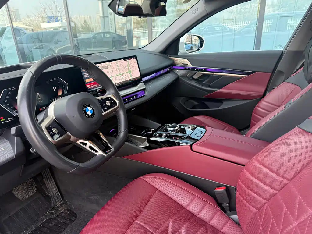 BMW 5 Series 2025 530Li Exclusive M Sports Package купить на сайте DeffCars