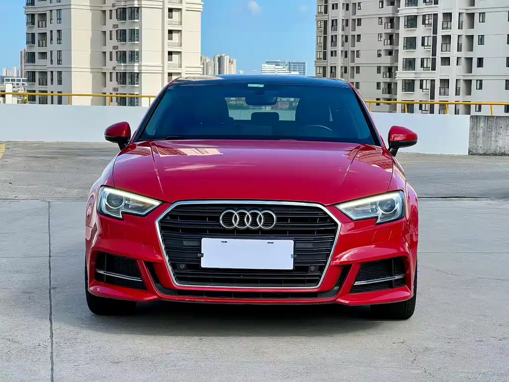 Audi A3 2018 30th Anniversary Limousine 35 TFSI Fashion купить на сайте DeffCars