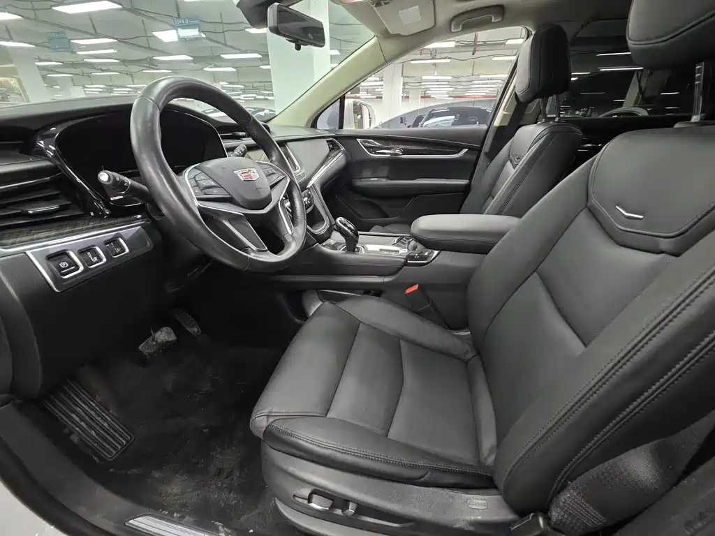 Cadillac XT5 2016 25T luxury model купить на сайте DeffCars