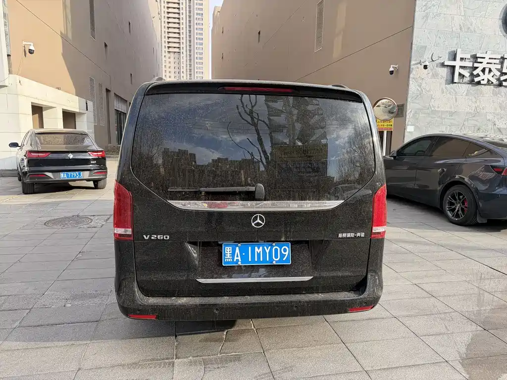 Mercedes-Benz V-Class 2022 V 260 Premium Edition купить на сайте DeffCars