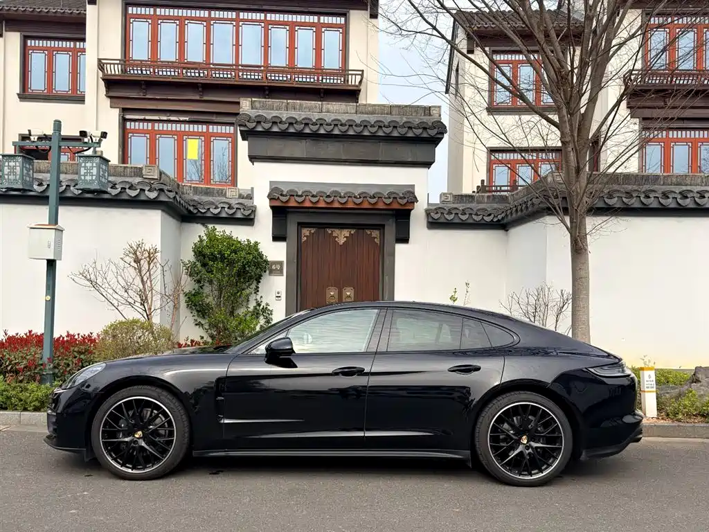 Panamera 2023 Panamera 2.9T Platinum Edition купить на сайте DeffCars