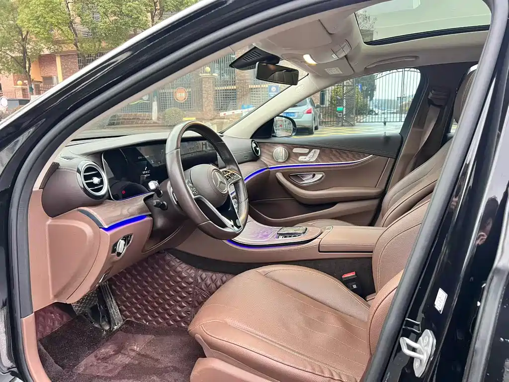 Mercedes-Benz E-Class 2023 E 300 L Luxury Model купить на сайте DeffCars