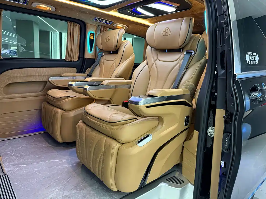 Vito 2023 2.0T Business Edition 7 seats купить на сайте DeffCars