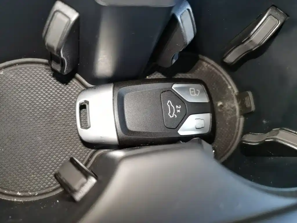 Audi A4L 2020 40 TFSI fashionable and dynamic купить на сайте DeffCars