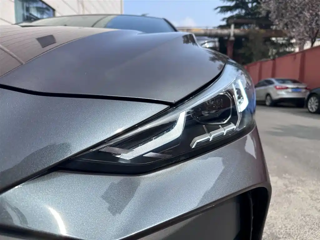 MG5 2023 180DVVT CVT Deluxe Edition купить на сайте DeffCars