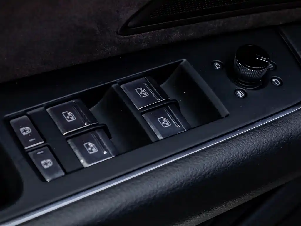 Audi A8 2021 A8L 50 TFSI quattro comfort type купить на сайте DeffCars
