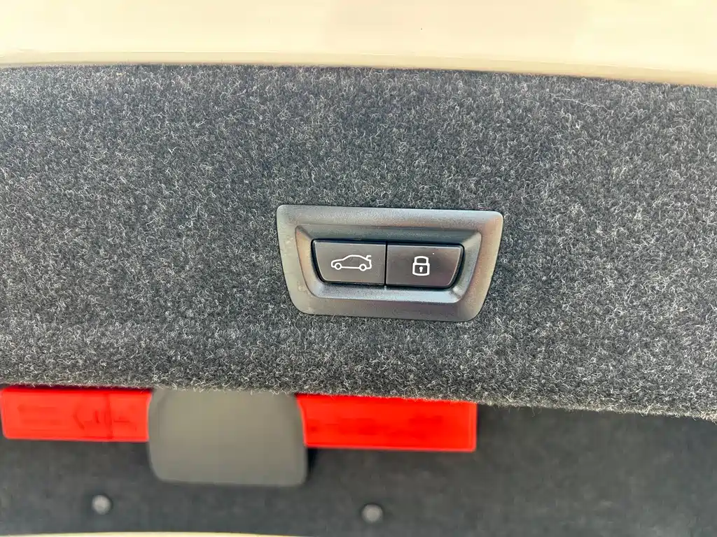 BMW 3 Series 2024 325Li M Sports Package купить на сайте DeffCars