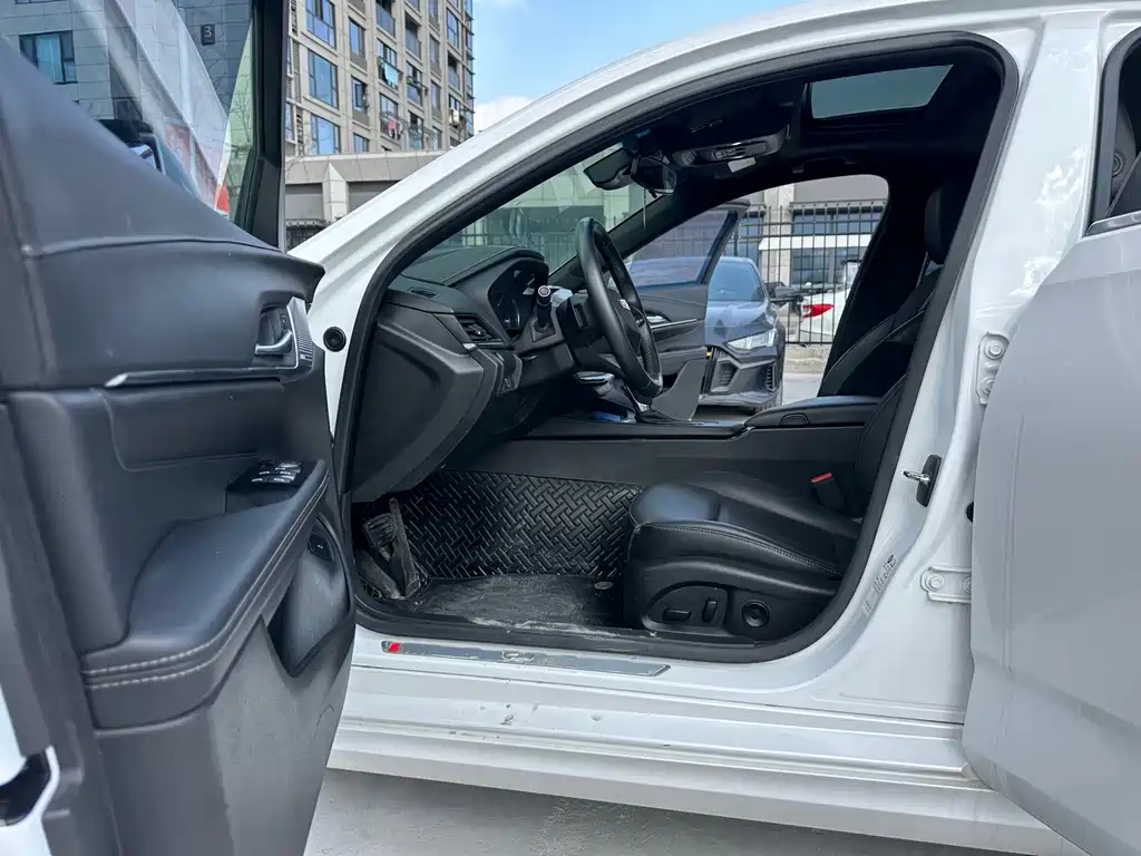 Cadillac CT4 2023 25T luxury model купить на сайте DeffCars