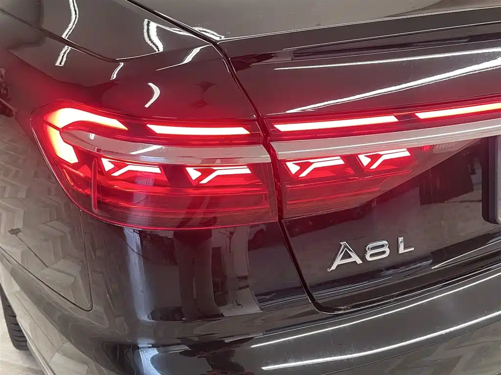 Audi A8 2023 A8L 45 TFSI quattro luxury model купить на сайте DeffCars
