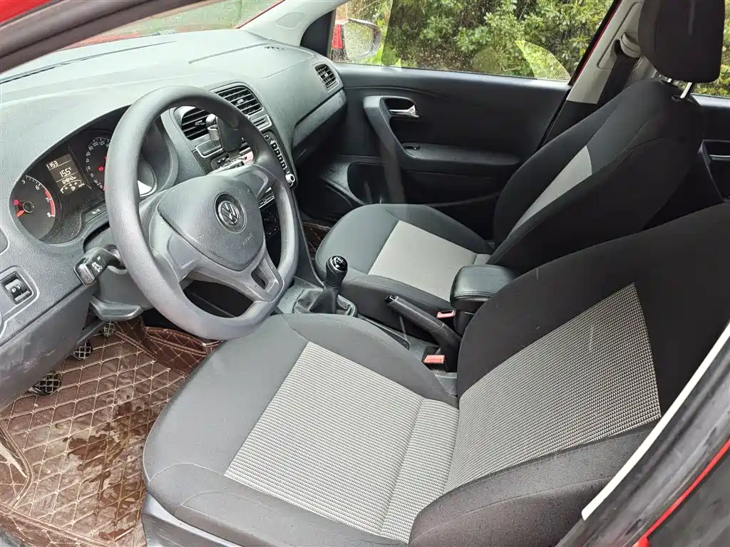 Polo 2016 1.4L manual fashion model купить на сайте DeffCars