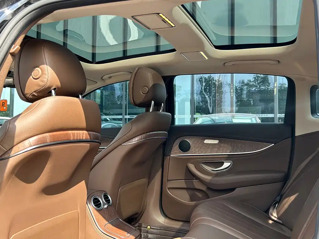 Mercedes-Benz E-Class 2021 facelift E 260 L купить на сайте DeffCars