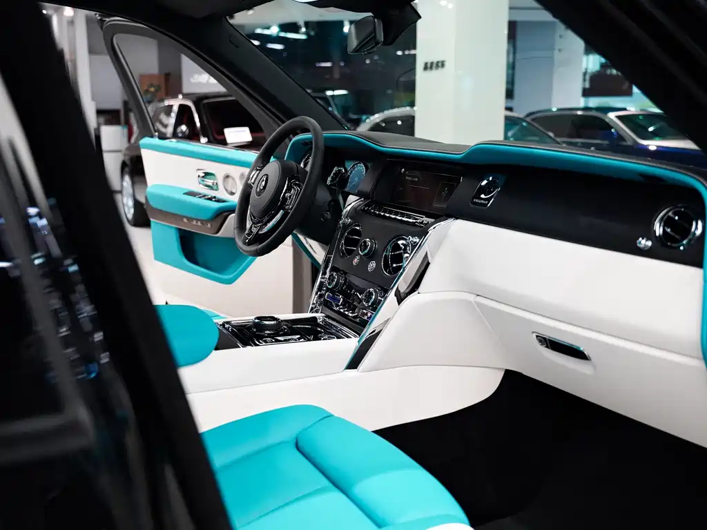 Cullinan 2018 five-seater version купить на сайте DeffCars