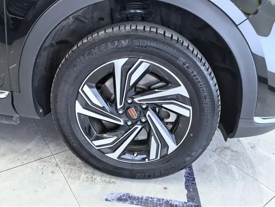 Hongqi HS5 2022 facelift 2.0T Zhilian Flagship Edition купить на сайте DeffCars