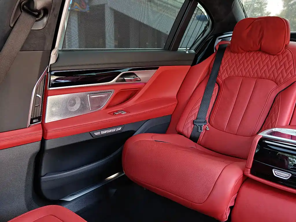 BMW 7 Series 2018 740Li xDrive Exclusive M Sports Package купить на сайте DeffCars