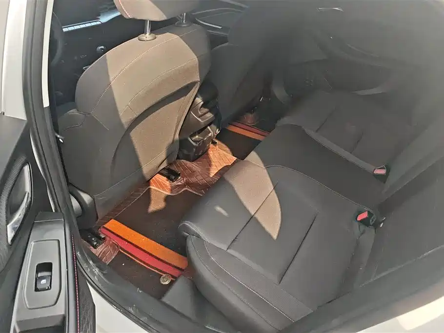 MG5 2023 180DVVT manual fashion version купить на сайте DeffCars