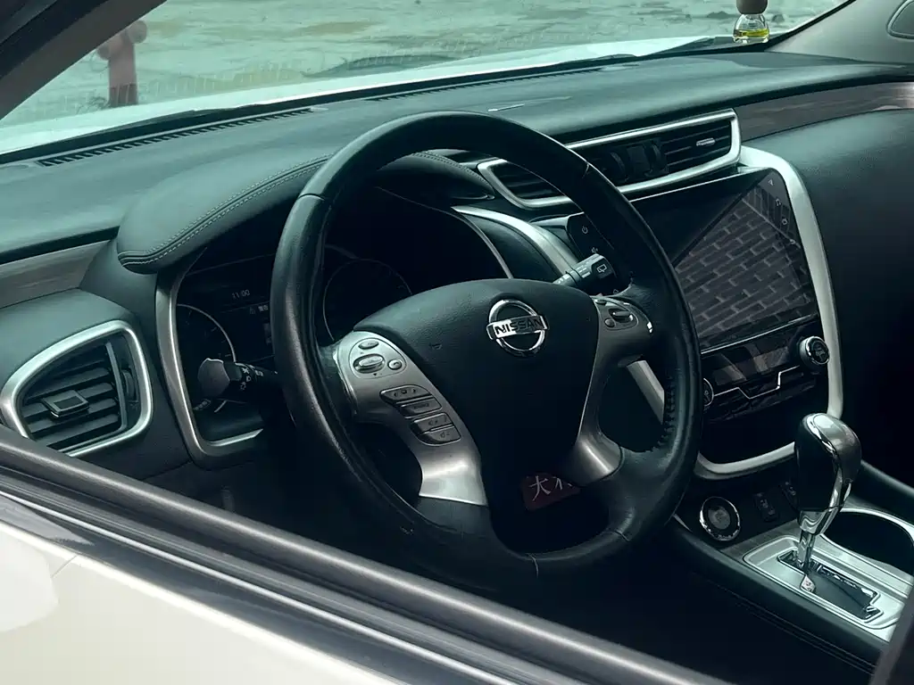 Loulan 2019 2.5 S/C HEV XL 4WD Hybrid Intelligent Premium Edition National VI купить на сайте DeffCars