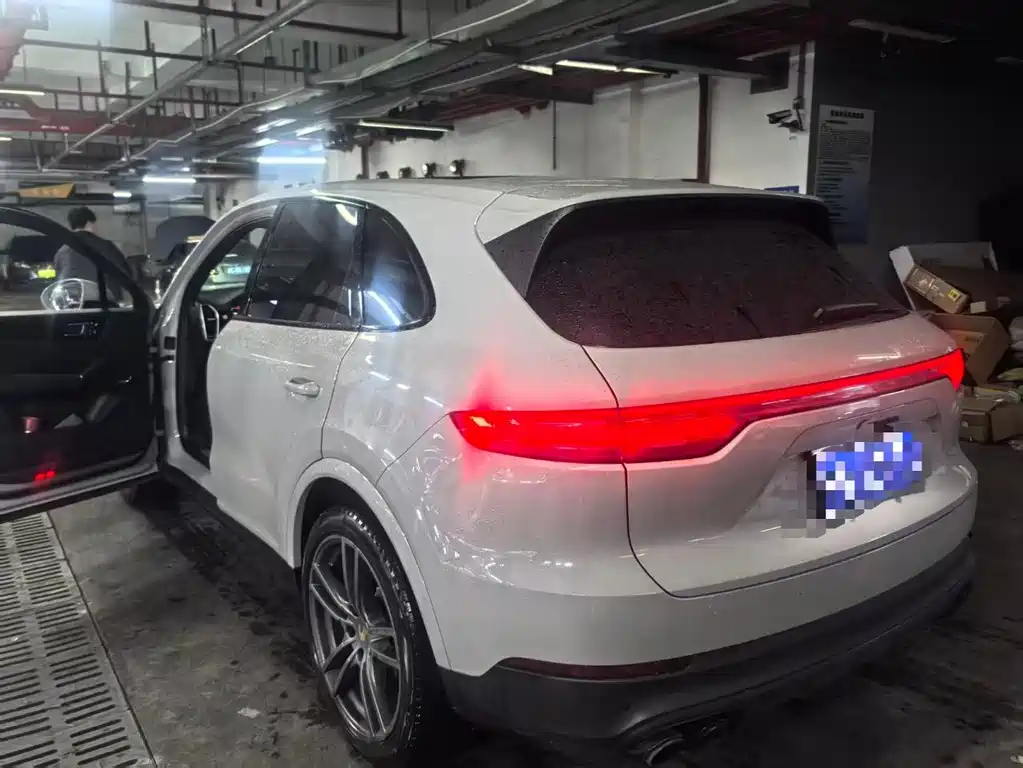 Cayenne 2022 Cayenne 3.0T Platinum Edition купить на сайте DeffCars