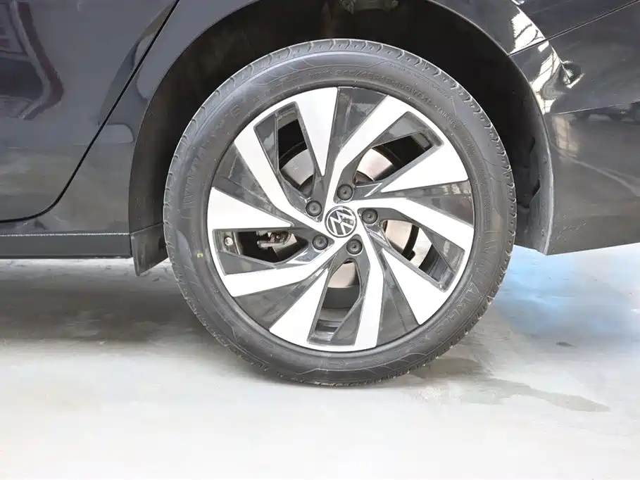 Passat 2025 Pro 380TSI Long Yao Edition купить на сайте DeffCars
