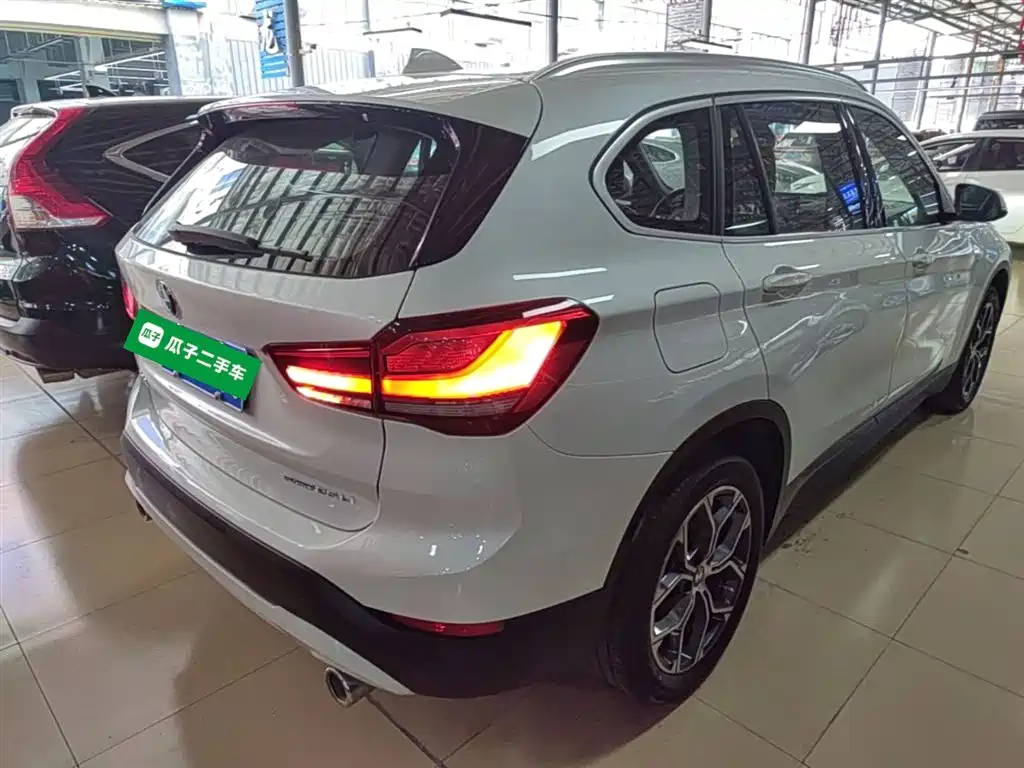 BMW X1 2022 sDrive25Li Leading Model купить на сайте DeffCars