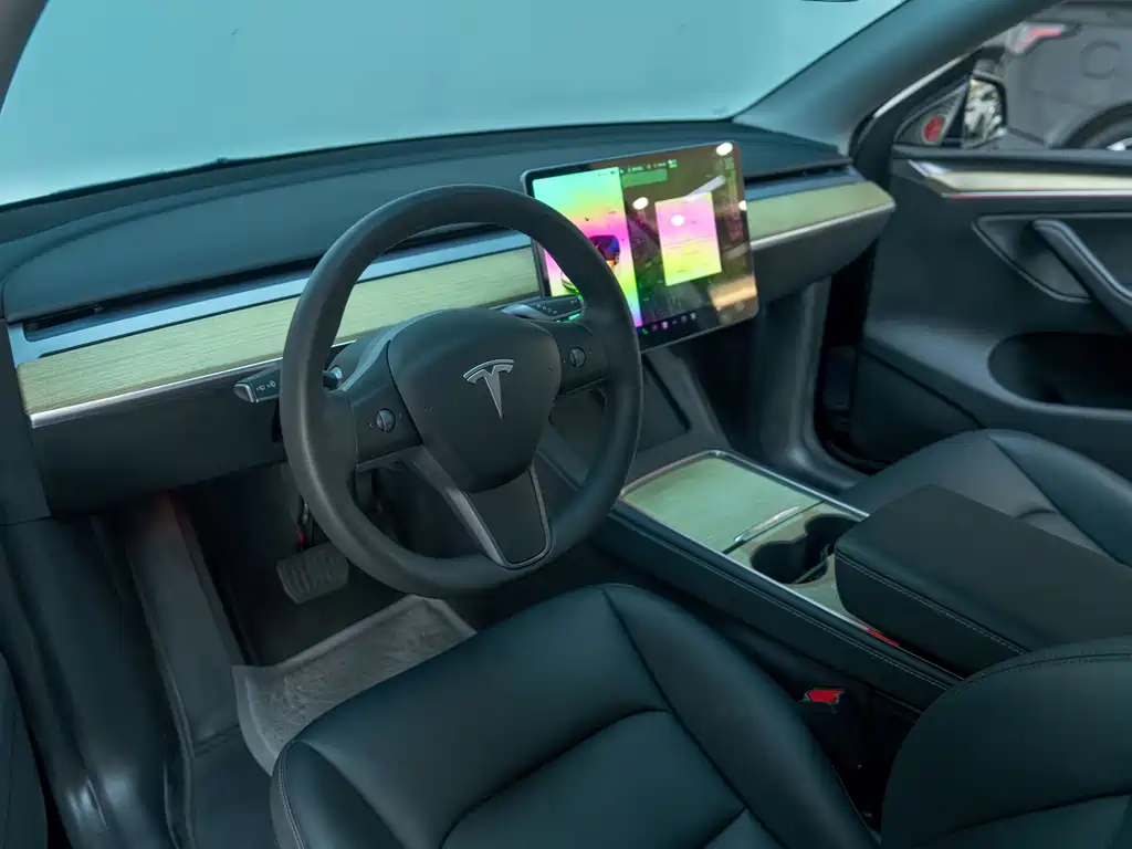 Model Y 2022款 改款 后轮驱动版 купить на сайте DeffCars
