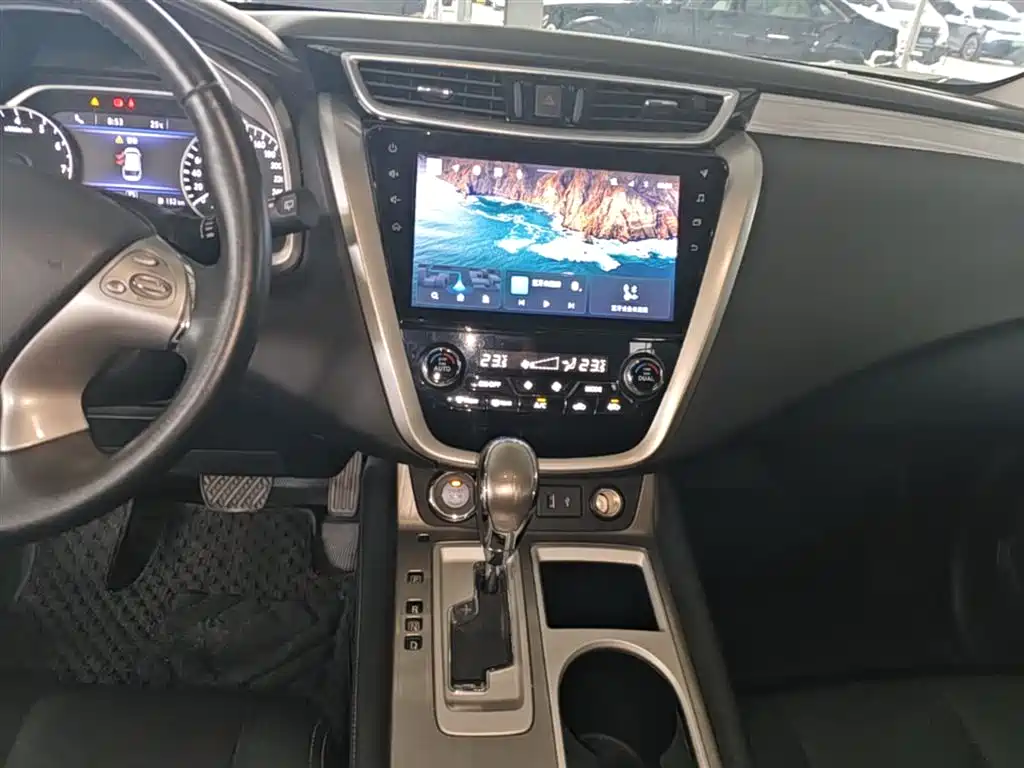 Loulan 2021 2.5L XL 2WD Intelligent Connected Deluxe Edition купить на сайте DeffCars