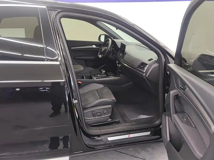 Audi Q5L Sportback 2021 40 TFSI luxury model купить на сайте DeffCars