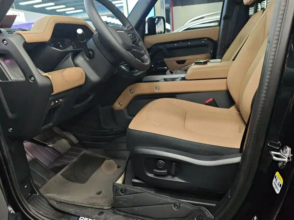 Land Rover Defender 2025 110 3.0T P400 X-Dynamic HSE купить на сайте DeffCars