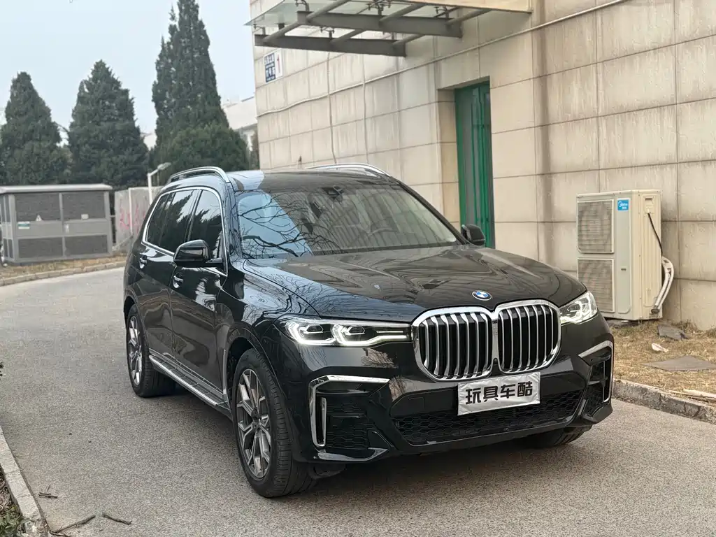 BMW X7 2022 xDrive40i Leading Luxury Package купить на сайте DeffCars