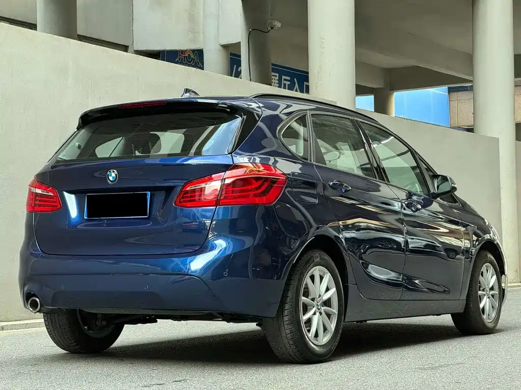 BMW 2 Series Station Wagon 2018 218i Fashion Model купить на сайте DeffCars