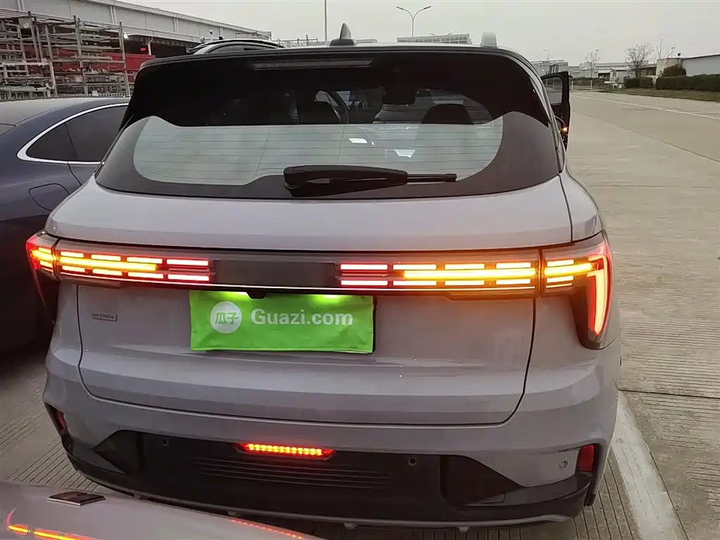 Lynk & Co 01 2023 1.5TD EM-F PM купить на сайте DeffCars