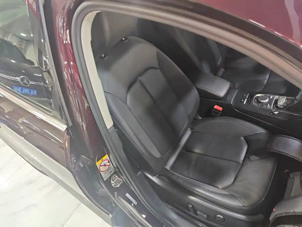 Audi A3 2015 Limousine 35 TFSI Million Commemorative Comfort Model купить на сайте DeffCars