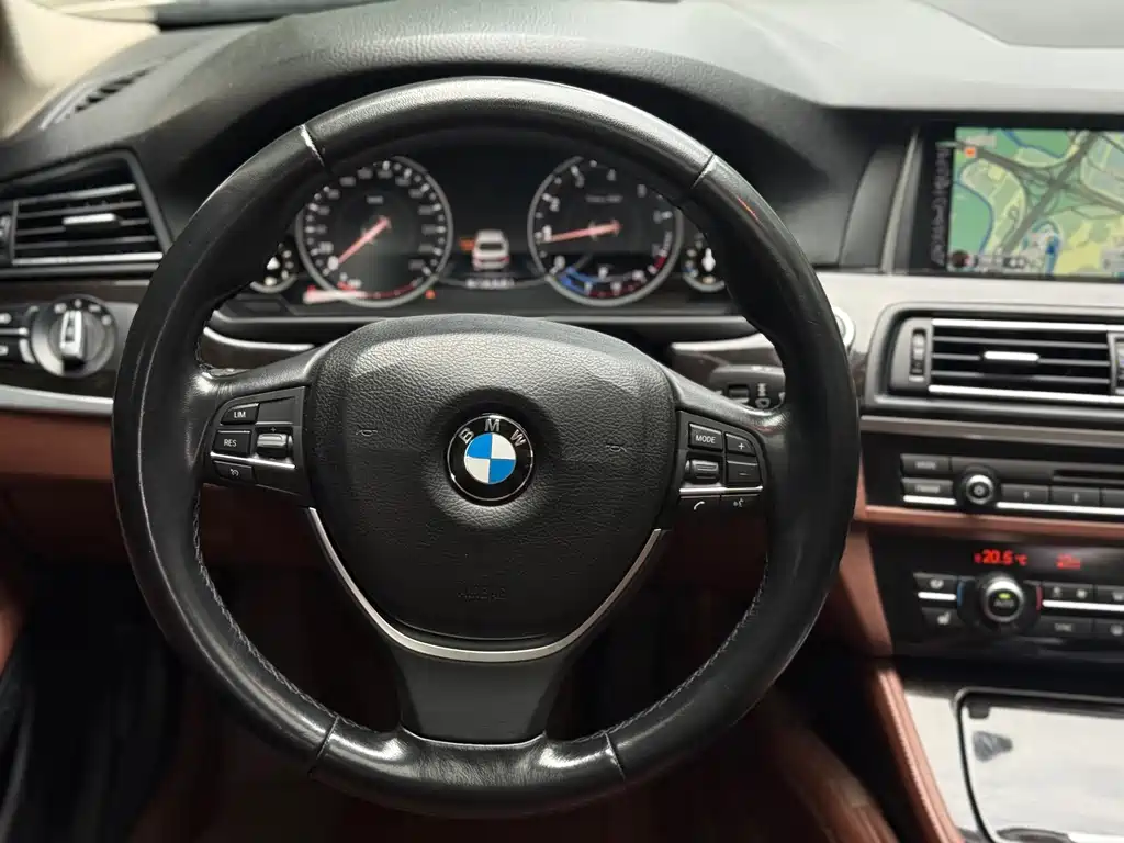 BMW 5 Series 2017 528Li xDrive leading model купить на сайте DeffCars