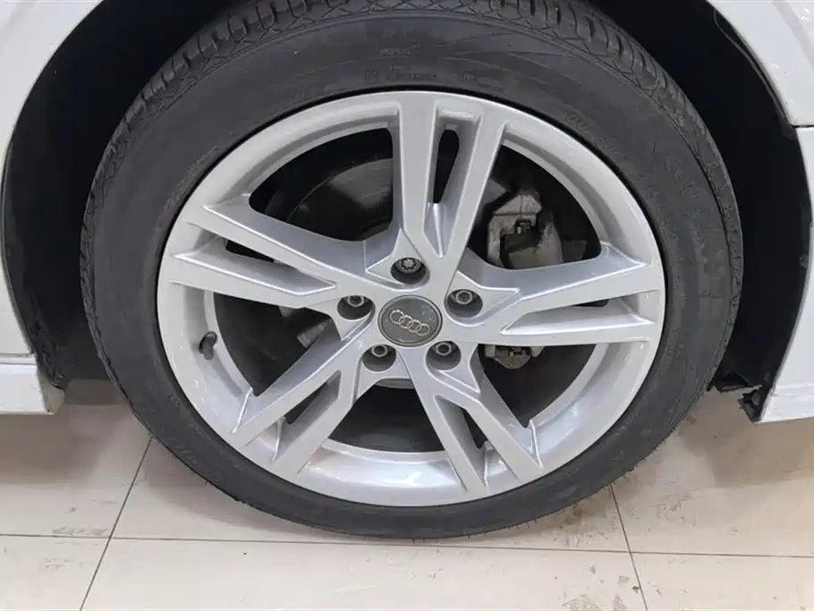 Audi A3 2019 Limousine 35 TFSI Fashion Type National VI купить на сайте DeffCars