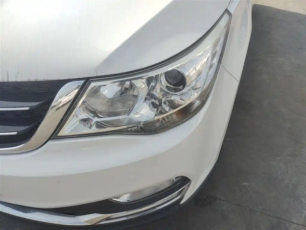 Baojun 730 2016 1.5L manual comfort type 7 seats National V купить на сайте DeffCars