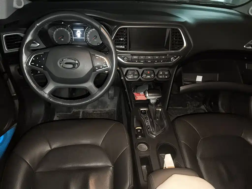 Trumpchi GS4 2017 235T automatic two-wheel drive luxury smart connected version купить на сайте DeffCars