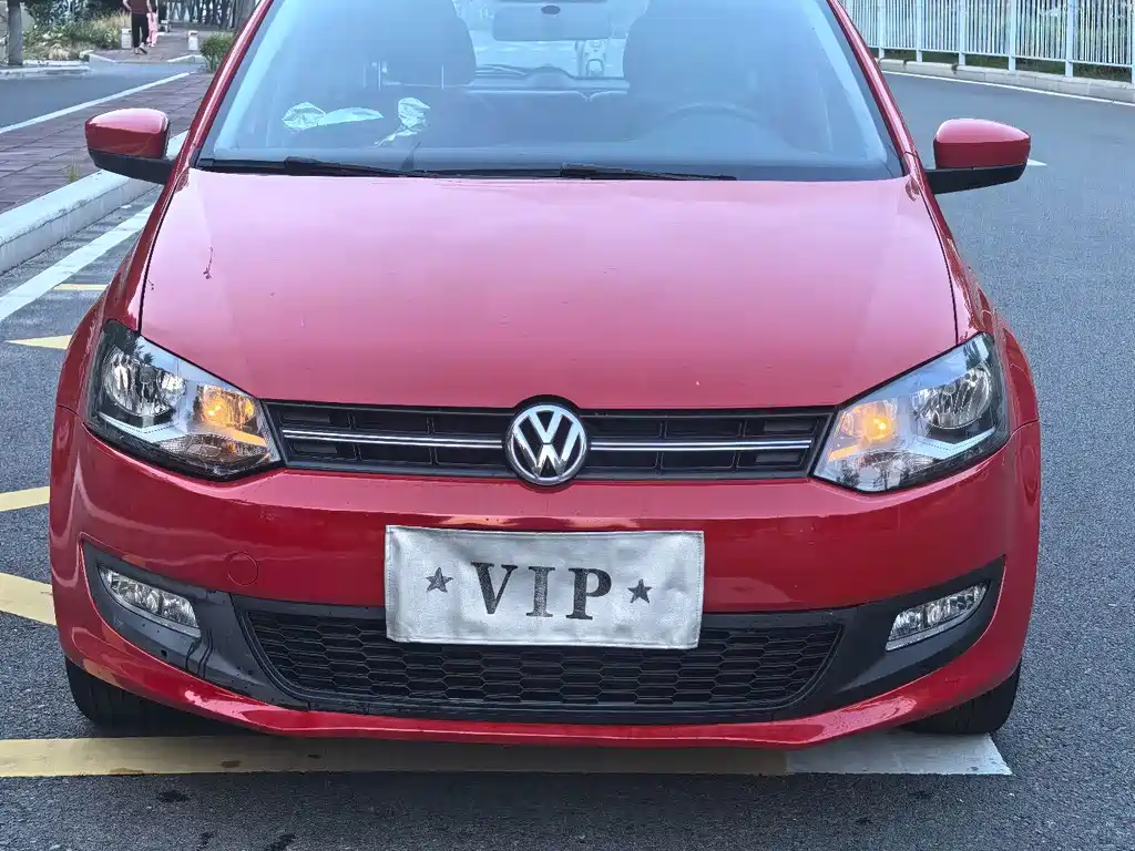 Polo 2013 1.6L automatic comfort version купить на сайте DeffCars