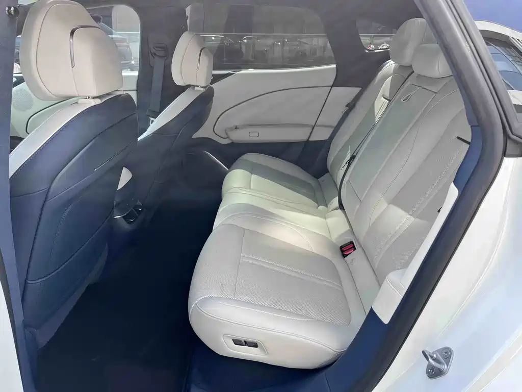 Jikrypton 007 2025 rear-wheel drive smart driving version 75kWh купить на сайте DeffCars