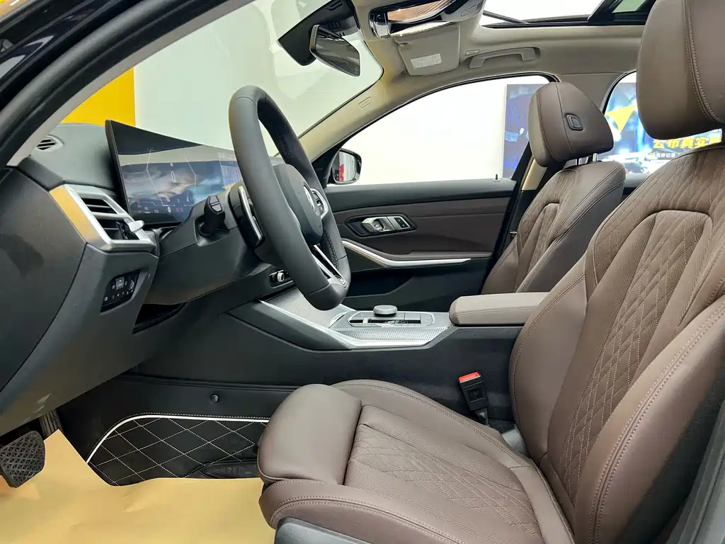 BMW 3 Series 2025 330Li M Sports Night Package купить на сайте DeffCars