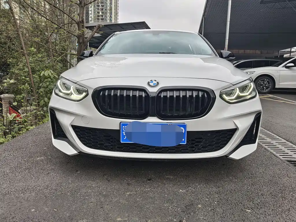 BMW 1 Series 2022 120i M Sports Night Edition купить на сайте DeffCars