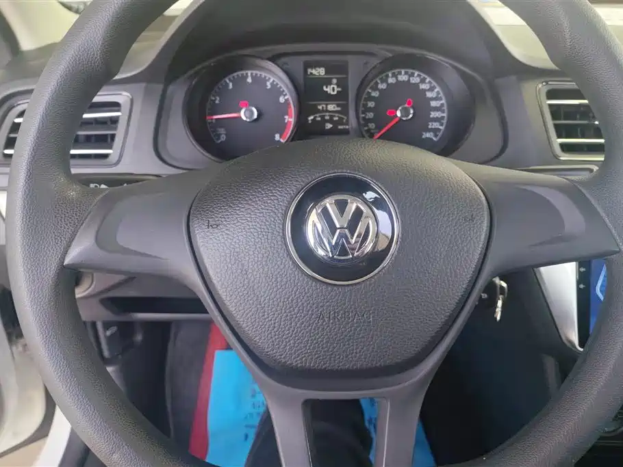 Lavida 2019 Lavida Qihang 1.5L Manual Fashion Edition National VI купить на сайте DeffCars