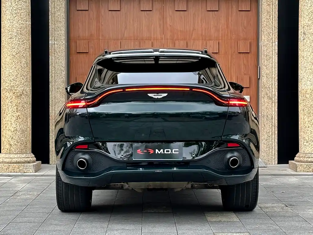 Aston Martin DBX 2020 4.0T V8 купить на сайте DeffCars