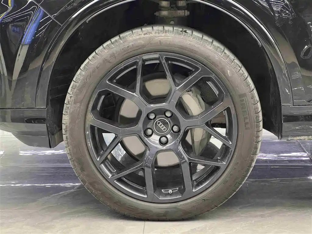 Audi Q7 2024 45 TFSI quattro S line Black Warrior купить на сайте DeffCars
