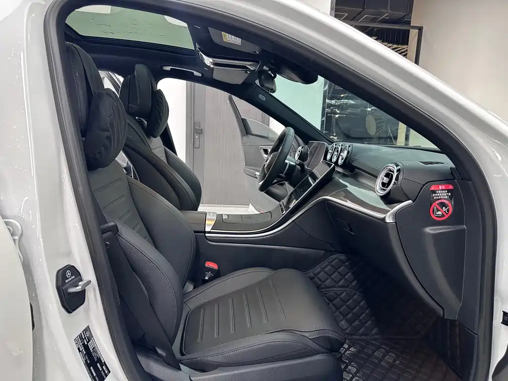 Mercedes-Benz C-Class 2025 facelift C 260 L sports version купить на сайте DeffCars