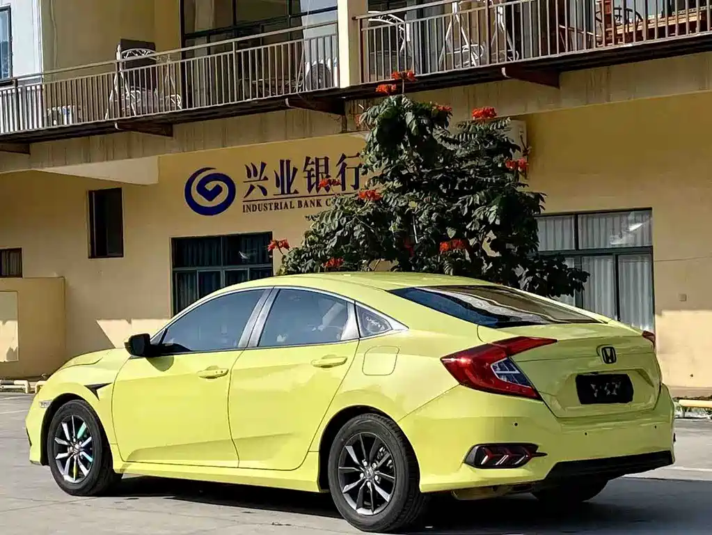 Civic 2019 220TURBO CVT Dynamic Edition National V купить на сайте DeffCars