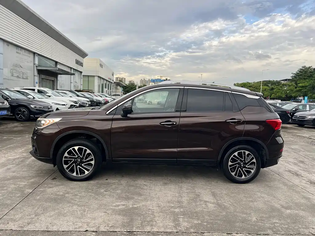 Trumpchi GS4 2017 235T Automatic 2WD Elite Edition купить на сайте DeffCars